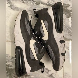 Nike Air Max 270 React - M8.5